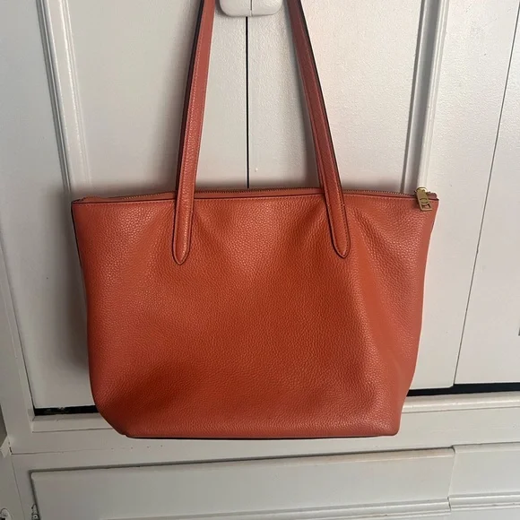 EUC coach pebble tote - authentic - Picture 8 of 11